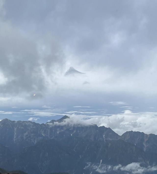 唐松岳頂上山荘 