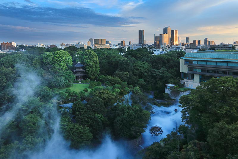東京の真ん中で 奇跡の絶景 を ホテル椿山荘東京の庭園で新たな演出 東京雲海 が10月1日より公開 ヤマケイオンライン 山と溪谷社