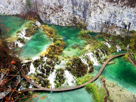 スロベニアとクロアチアの自然を満喫 ユリアンアルプスハイキングとプリトビッツェ国立公園 ドゥブロブニク トラベルギャラリー ヤマケイオンライン 山と溪谷社