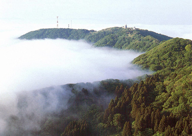 函館山 はこだてやま 標高334ｍ 北海道 渡島半島 Yamakei Online 山と溪谷社