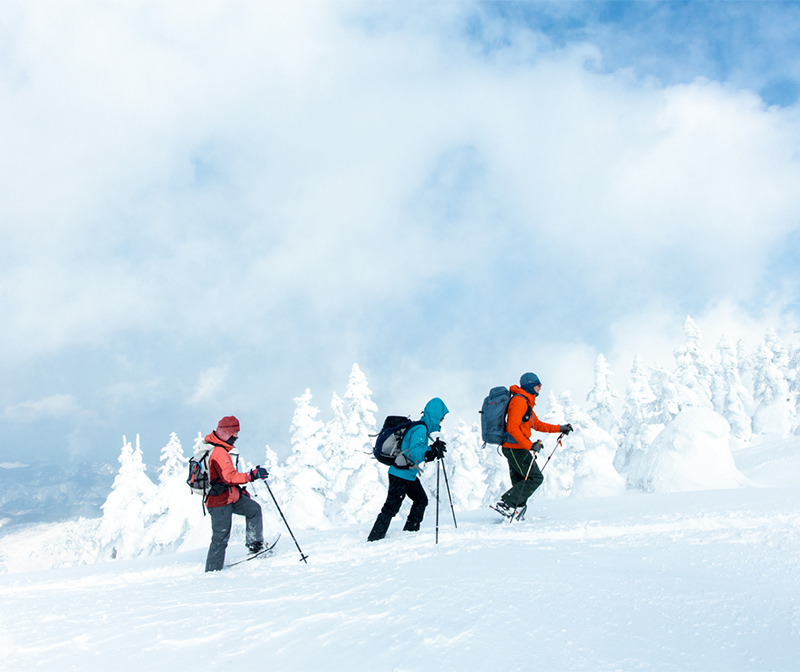 スノーシューで遊び マタギ文化を体験する冬の北秋田 森吉山の旅 Yamakei Online 山と溪谷社